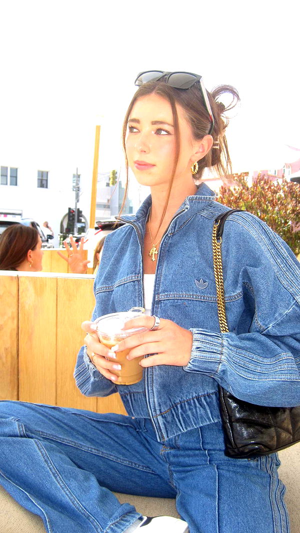 chloerosenbaum image ~ Altpins