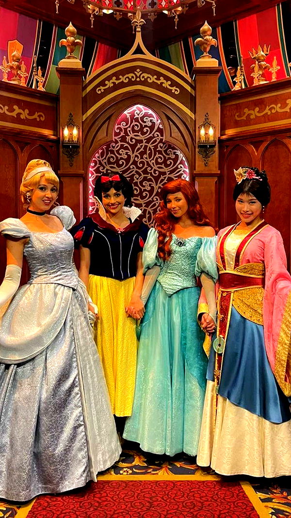 chloerosenbaum image ~ Altpins