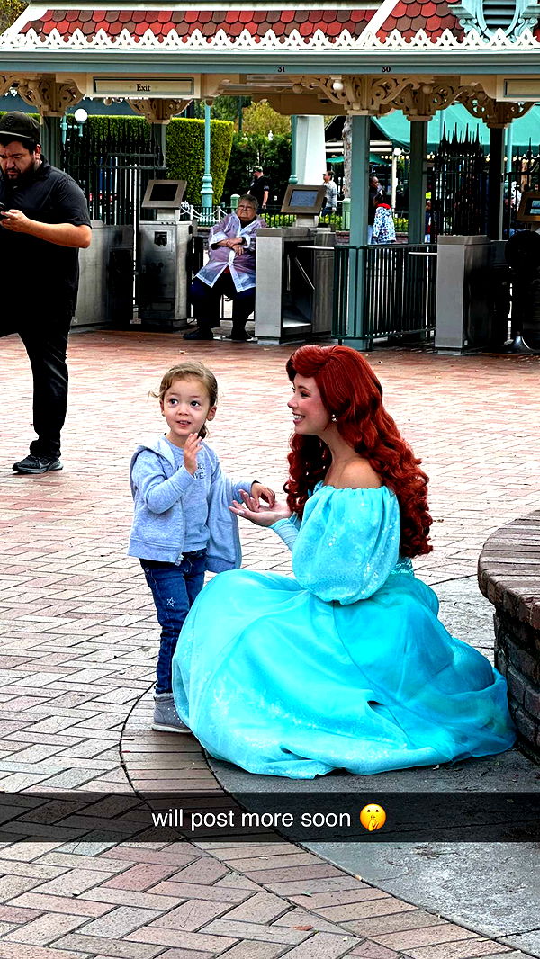 chloerosenbaum image ~ Altpins