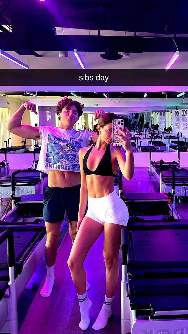 chloerosenbaum image ~ Altpins