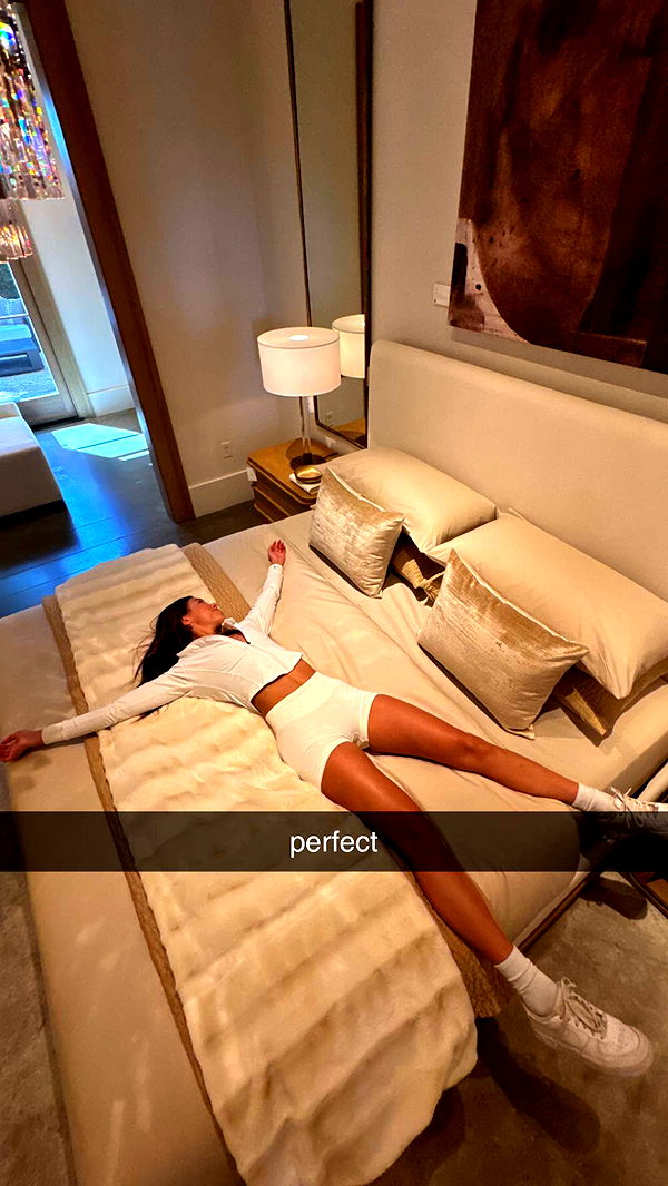 chloerosenbaum image ~ Altpins