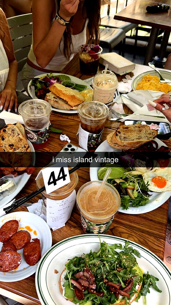 chloerosenbaum image ~ Altpins