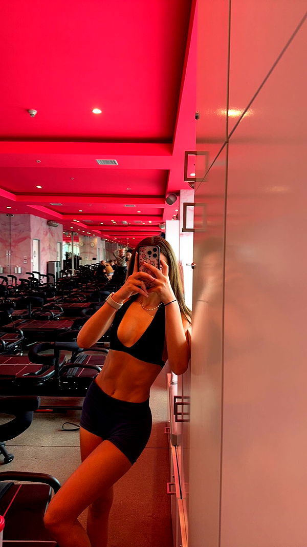 chloerosenbaum image ~ Altpins