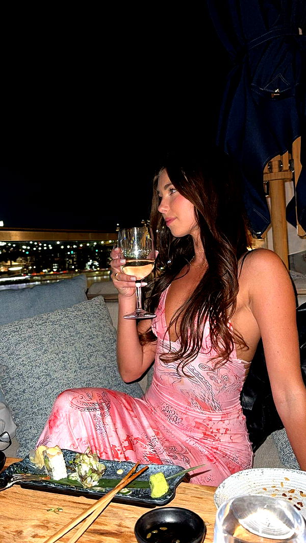 chloerosenbaum image ~ Altpins