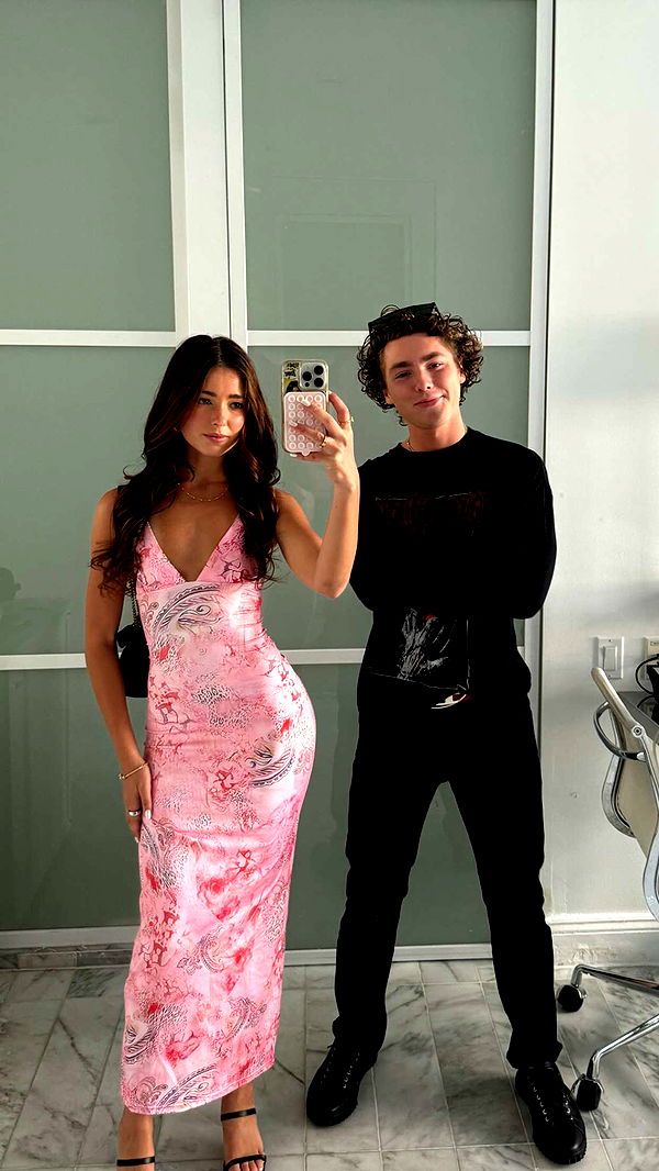 chloerosenbaum image ~ Altpins