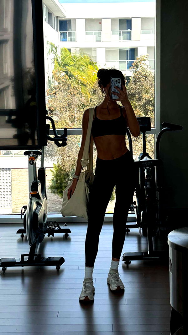 chloerosenbaum image ~ Altpins