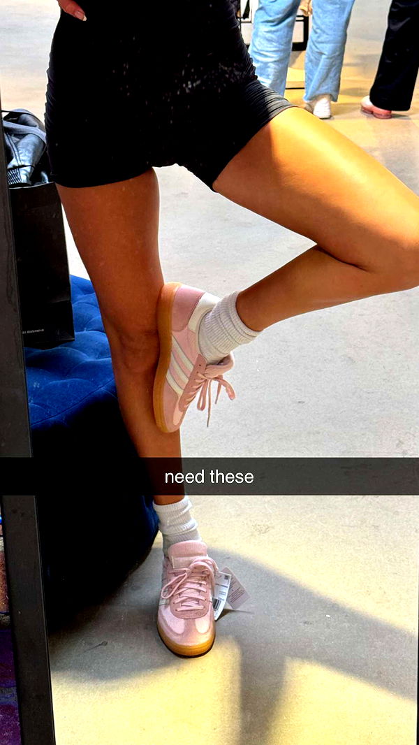 chloerosenbaum image ~ Altpins