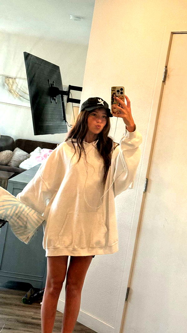 chloerosenbaum image ~ Altpins