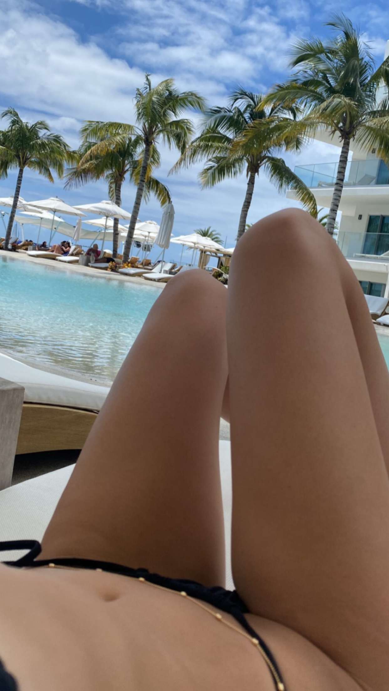 chloerosenbaum snapchat image archive image