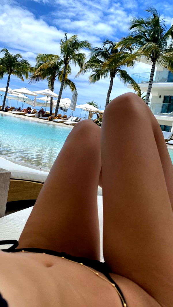 chloerosenbaum image ~ Altpins