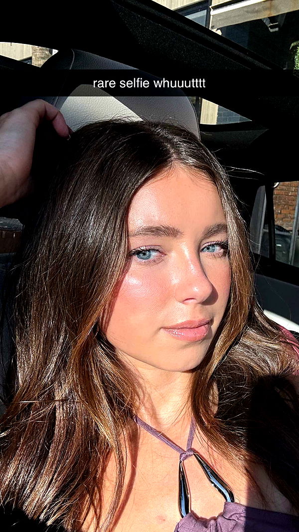 chloerosenbaum image ~ Altpins