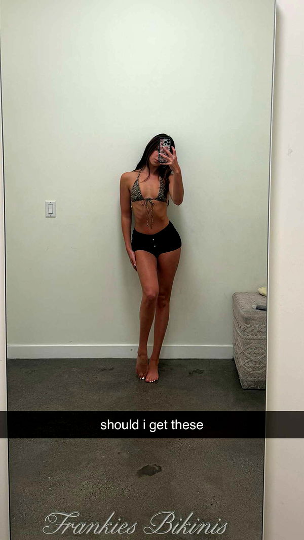 chloerosenbaum image ~ Altpins