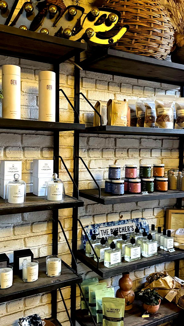 chloerosenbaum image ~ Altpins