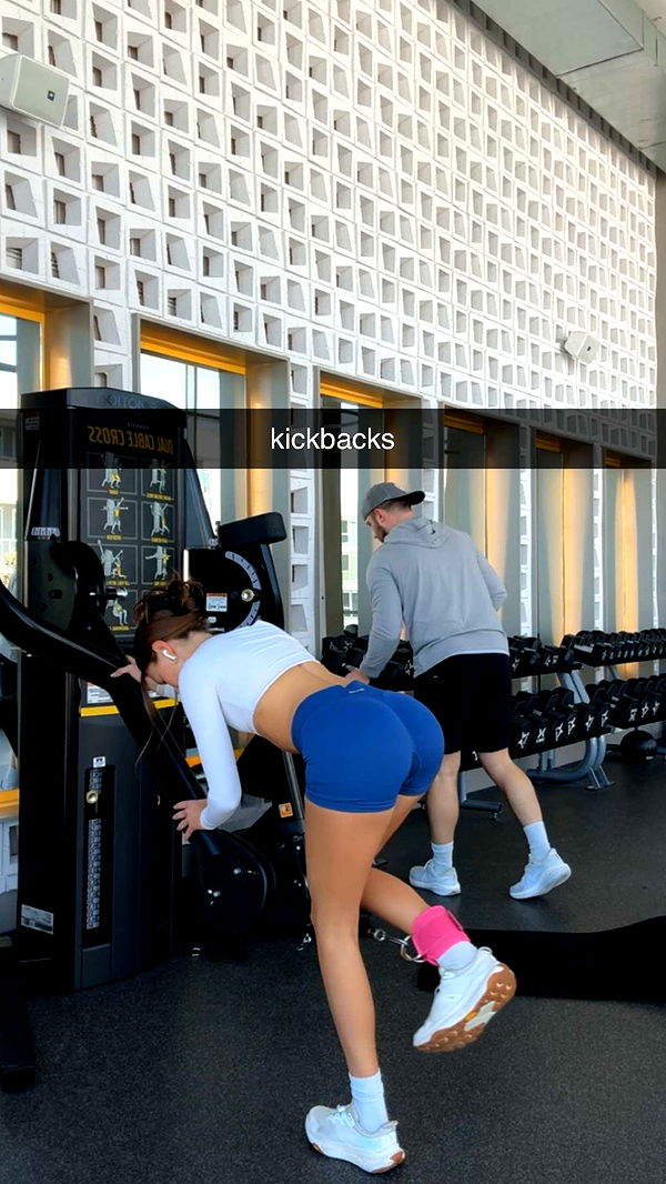 chloerosenbaum image ~ Altpins