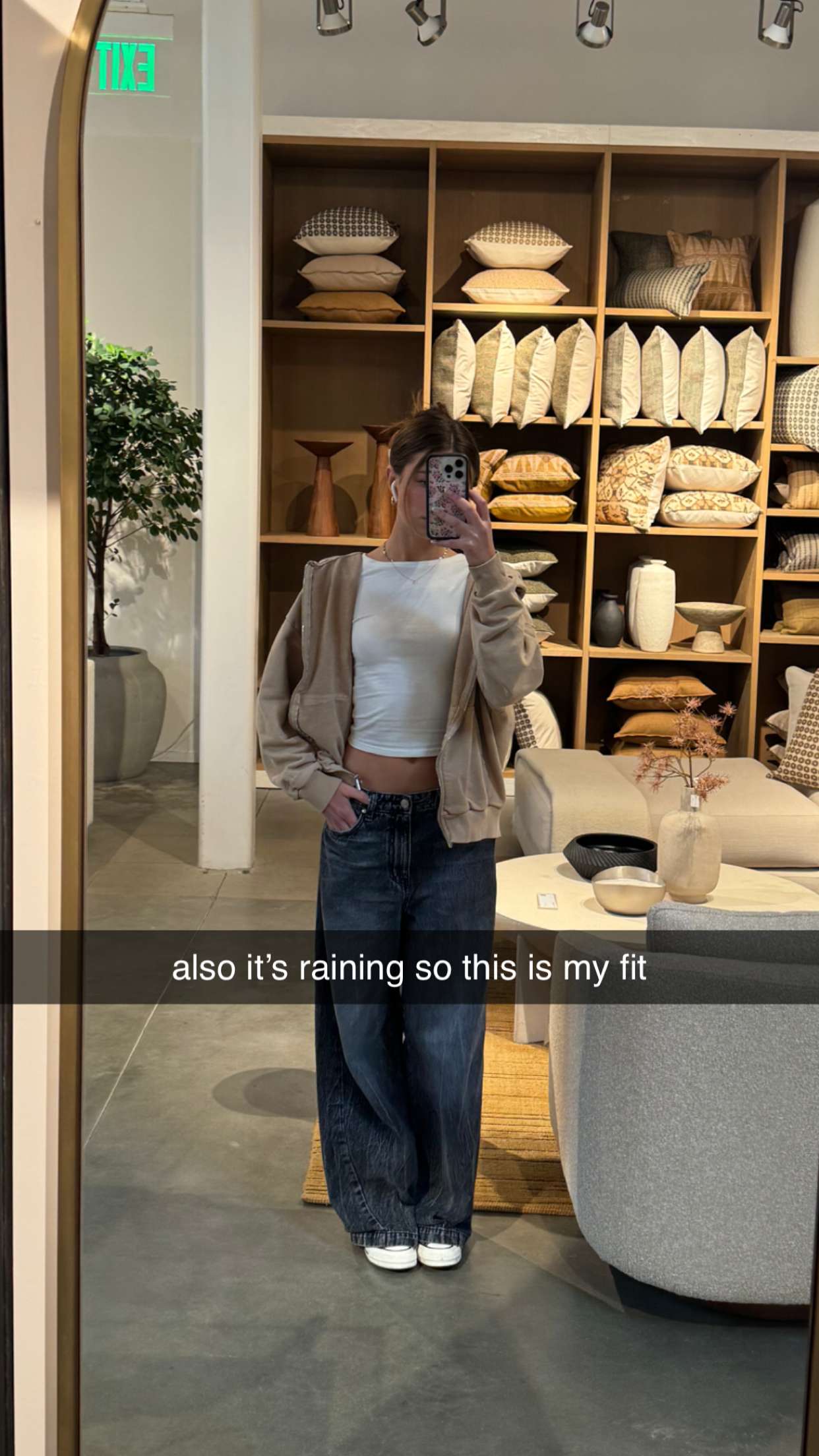 chloerosenbaum snapchat image archive image