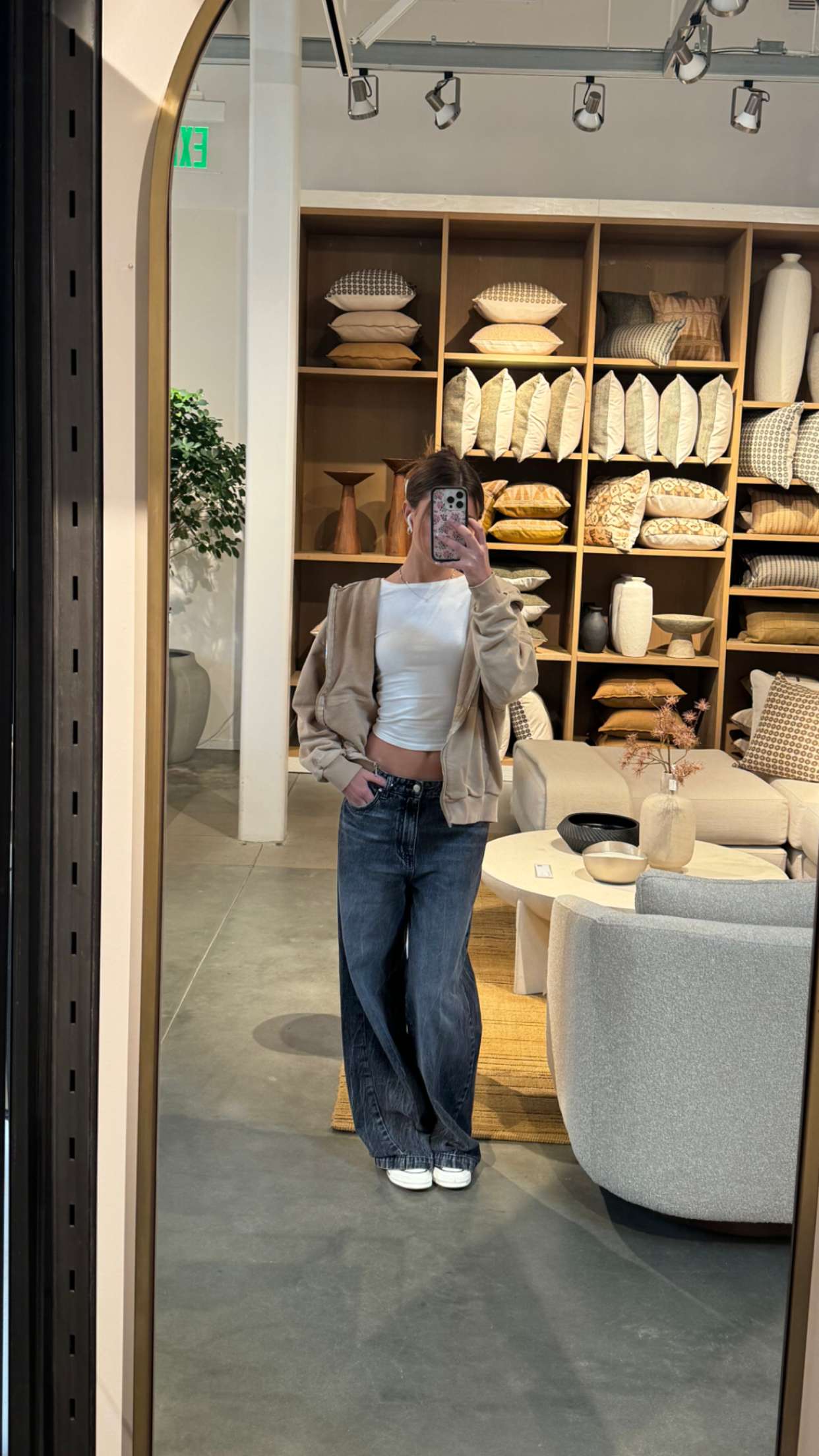 chloerosenbaum snapchat image archive image