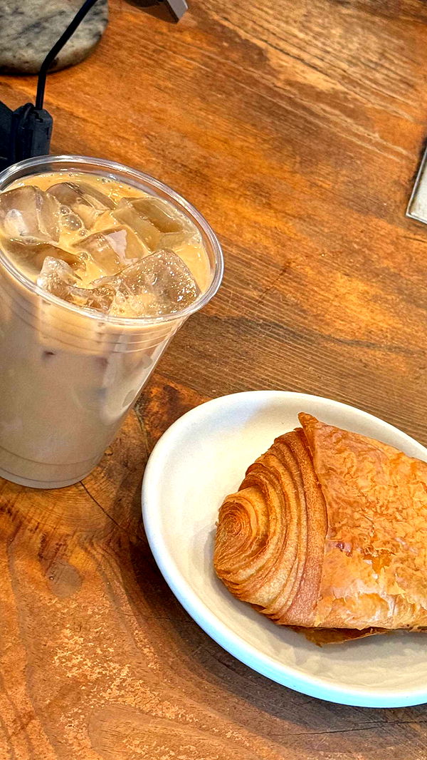 chloerosenbaum image ~ Altpins