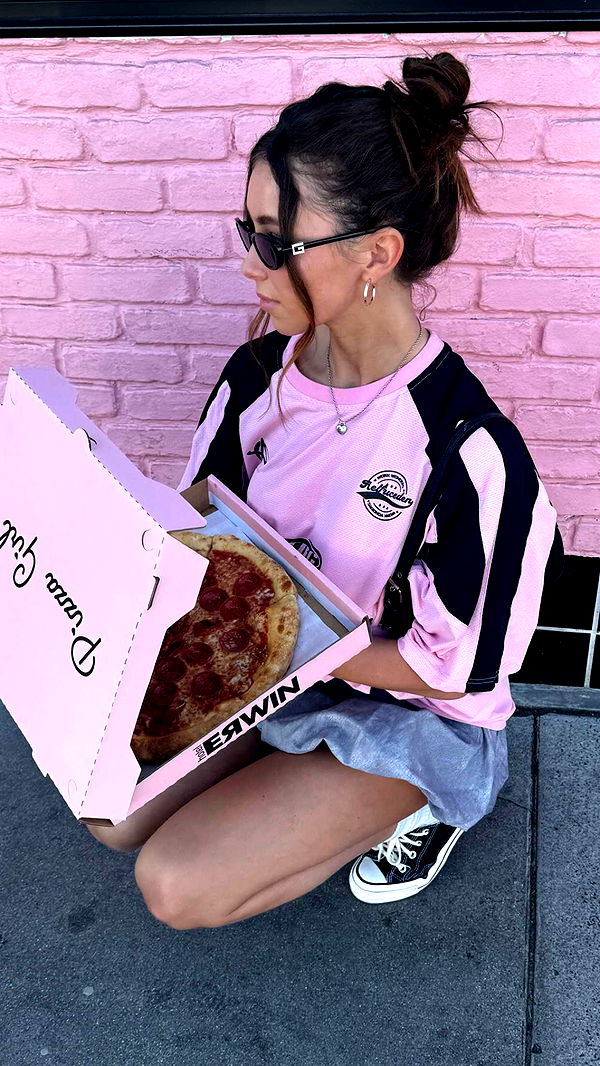 chloerosenbaum image ~ Altpins