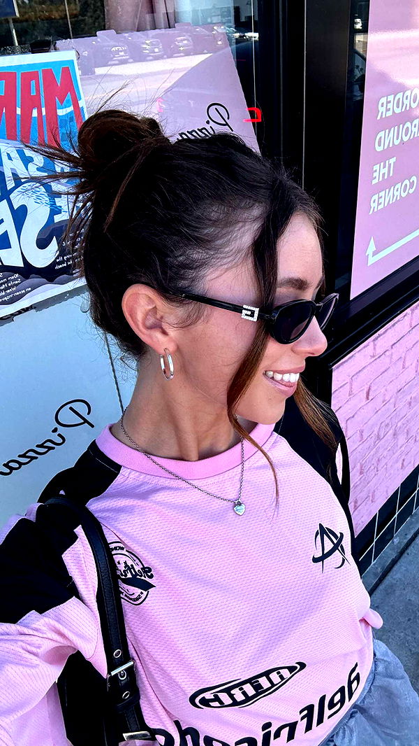 chloerosenbaum image ~ Altpins