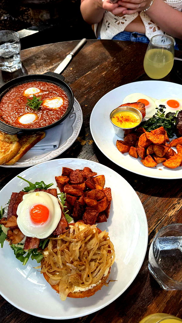 chloerosenbaum image ~ Altpins