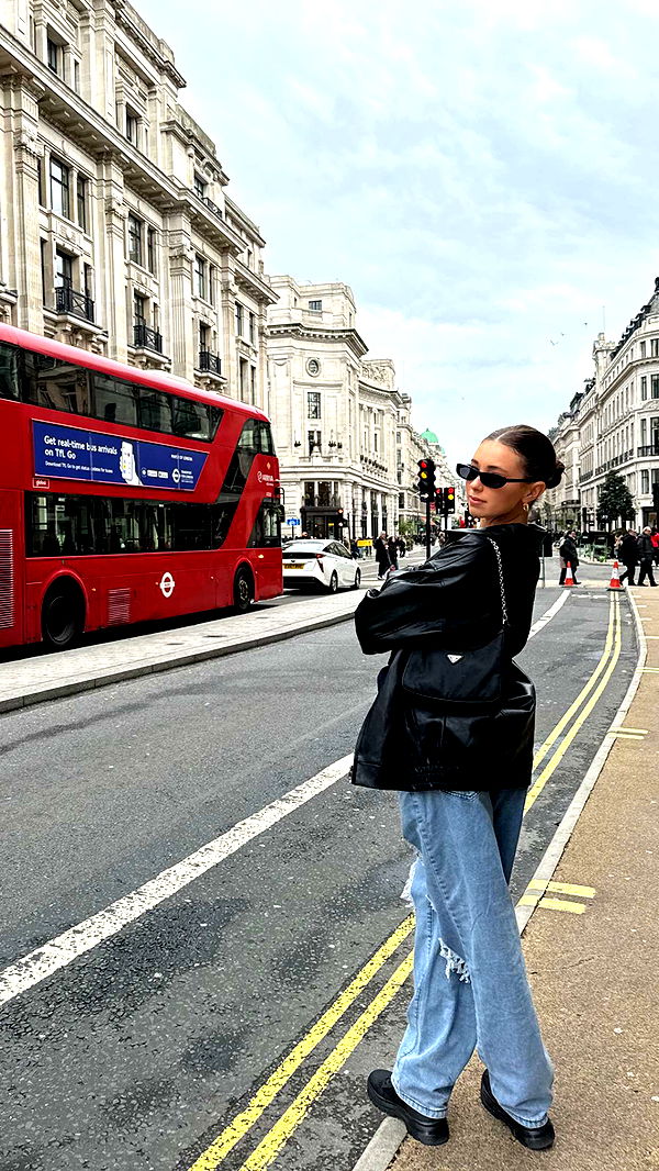 chloerosenbaum image ~ Altpins