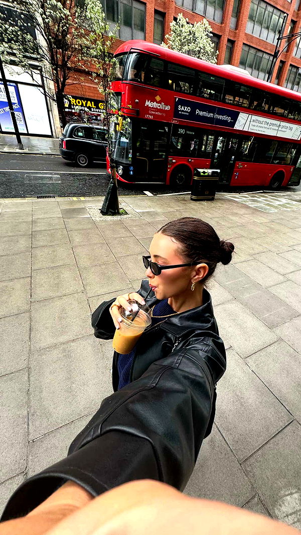 chloerosenbaum image ~ Altpins