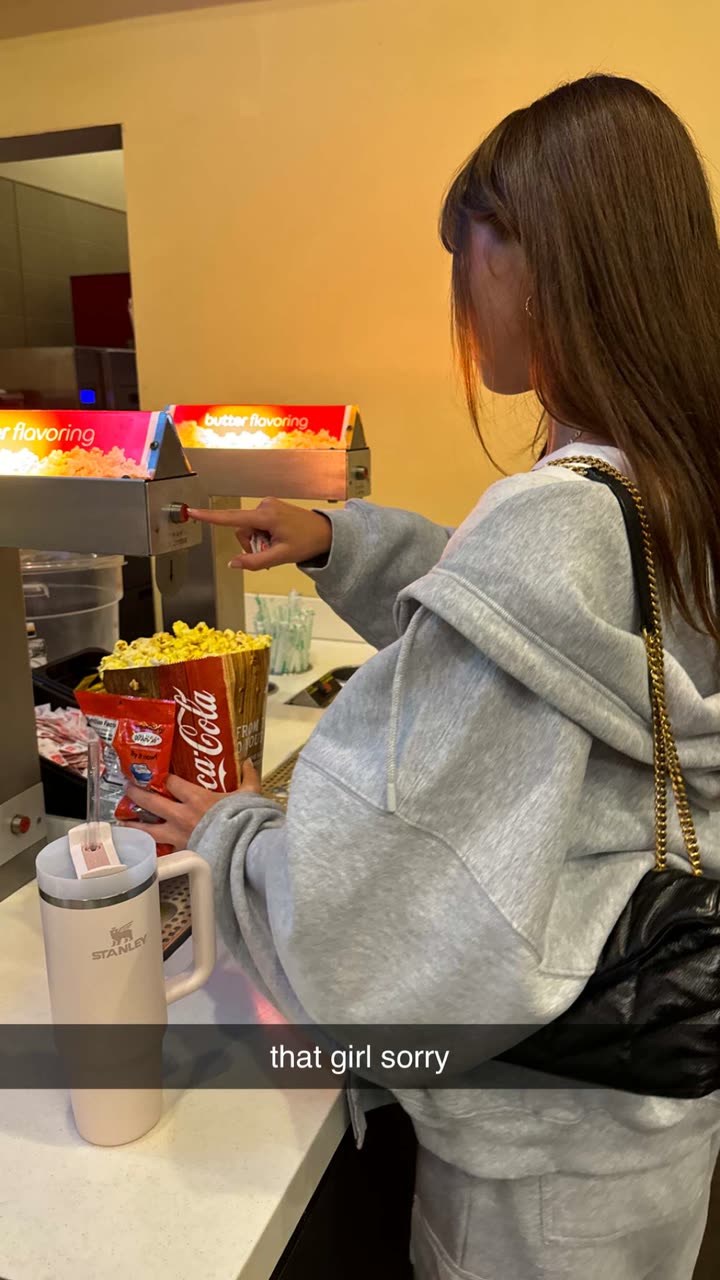 chloerosenbaum snapchat image archive image