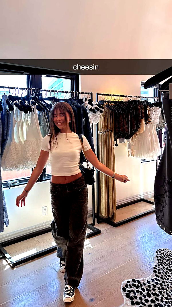 chloerosenbaum image ~ Altpins