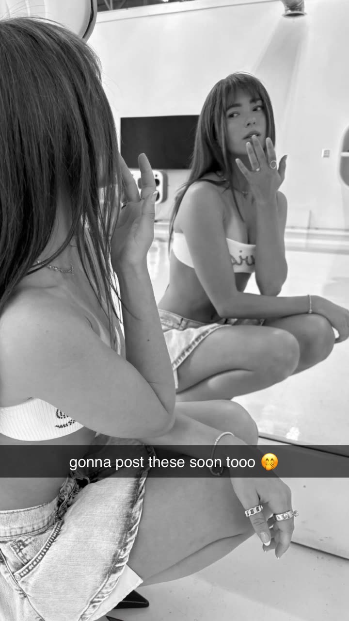 chloerosenbaum snapchat image archive image