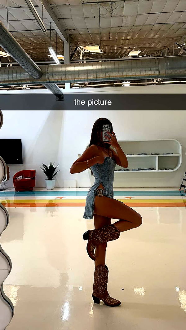 chloerosenbaum image ~ Altpins