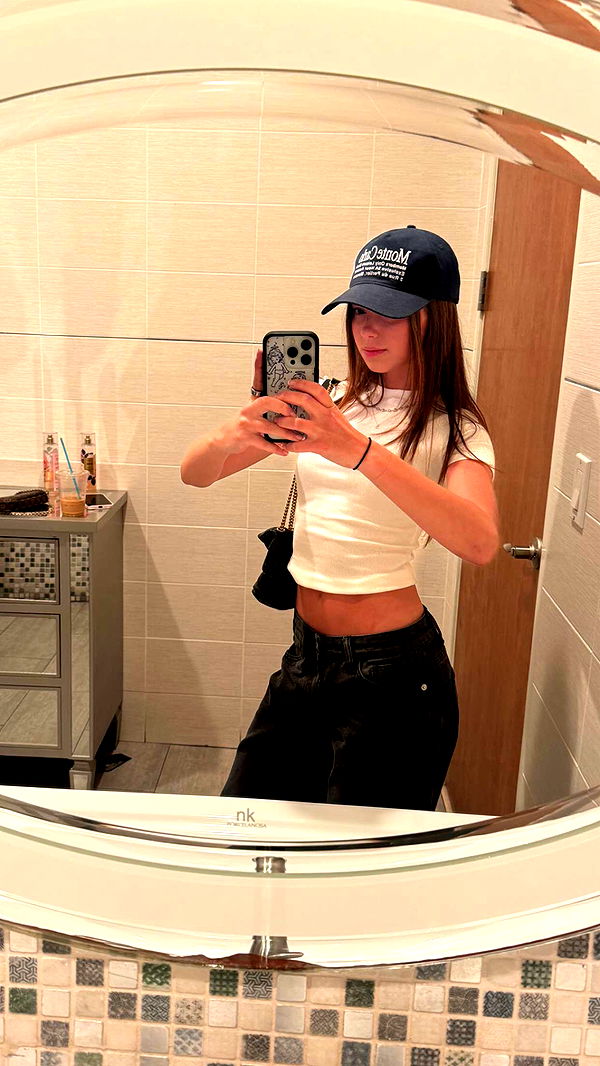 chloerosenbaum image ~ Altpins