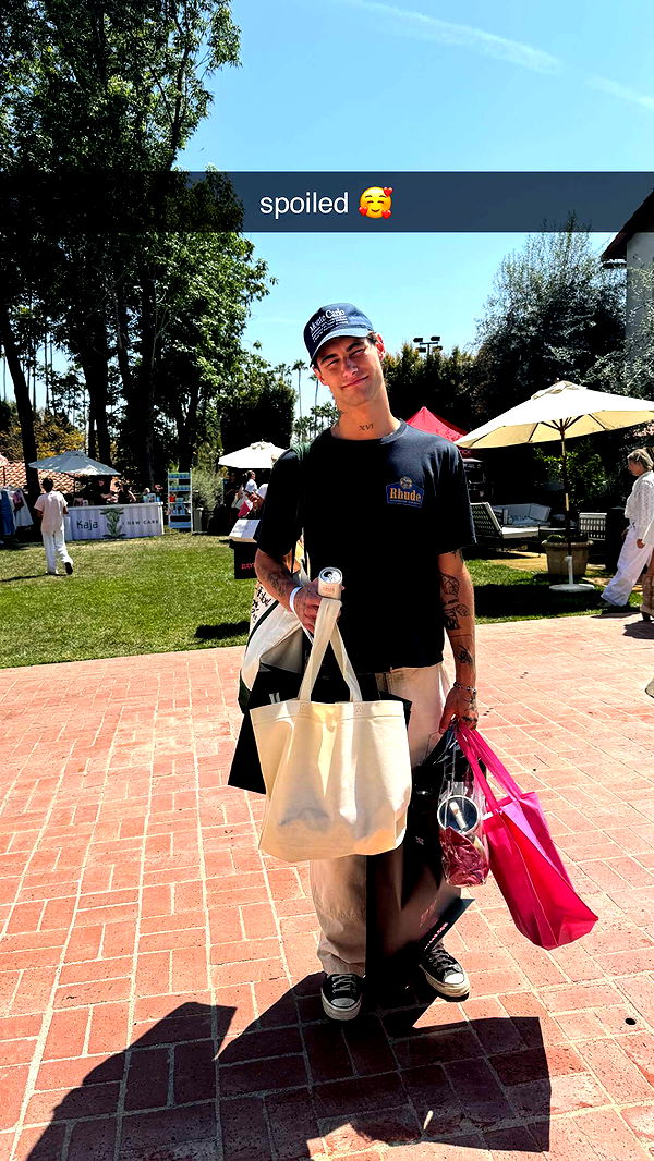 chloerosenbaum image ~ Altpins