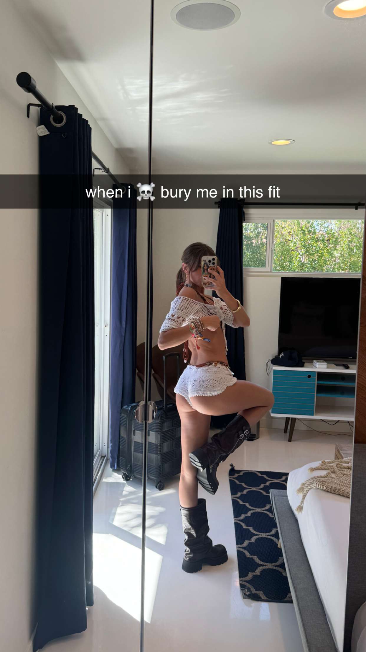 chloerosenbaum snapchat image archive image