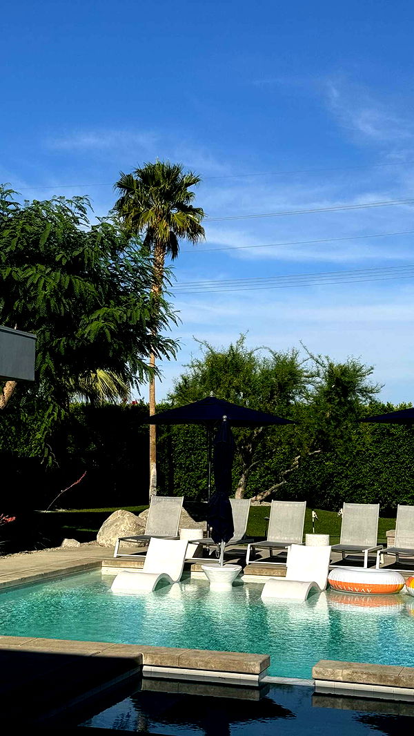 chloerosenbaum image ~ Altpins