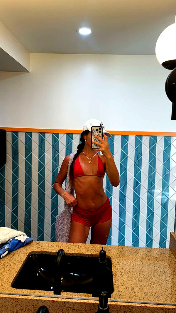 chloerosenbaum image ~ Altpins