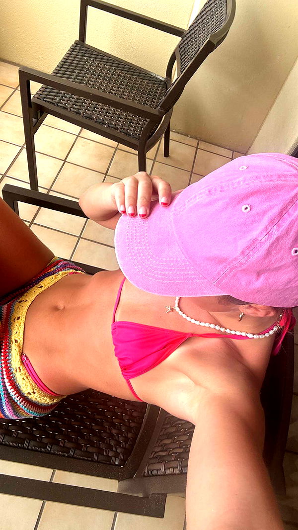 chloerosenbaum image ~ Altpins