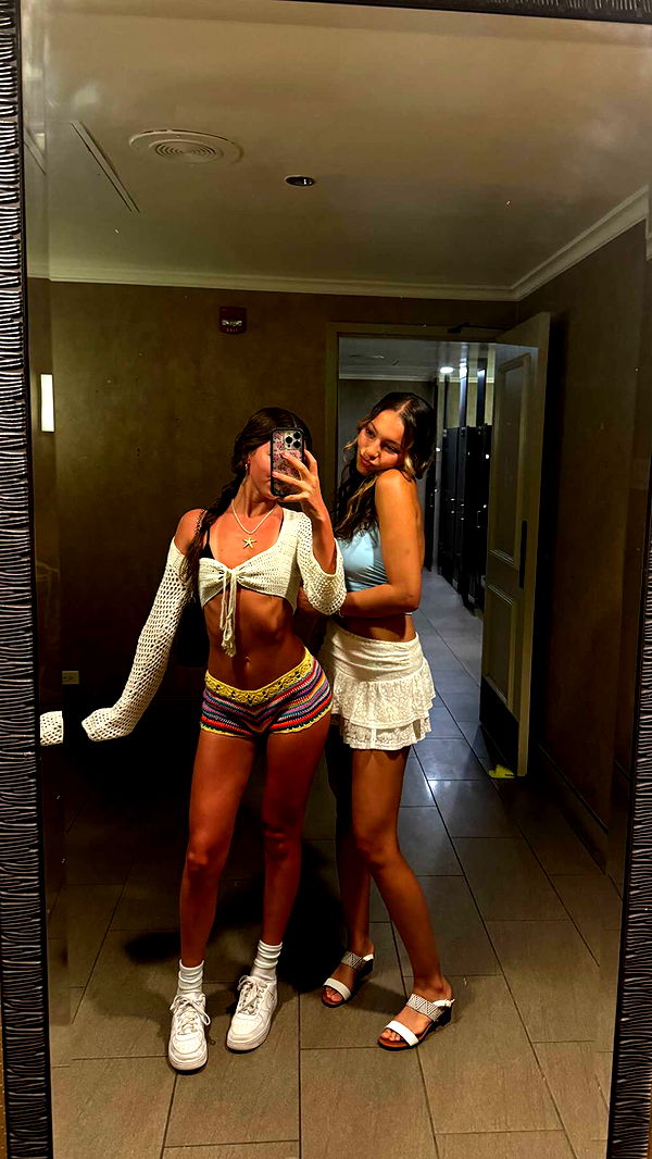 chloerosenbaum image ~ Altpins