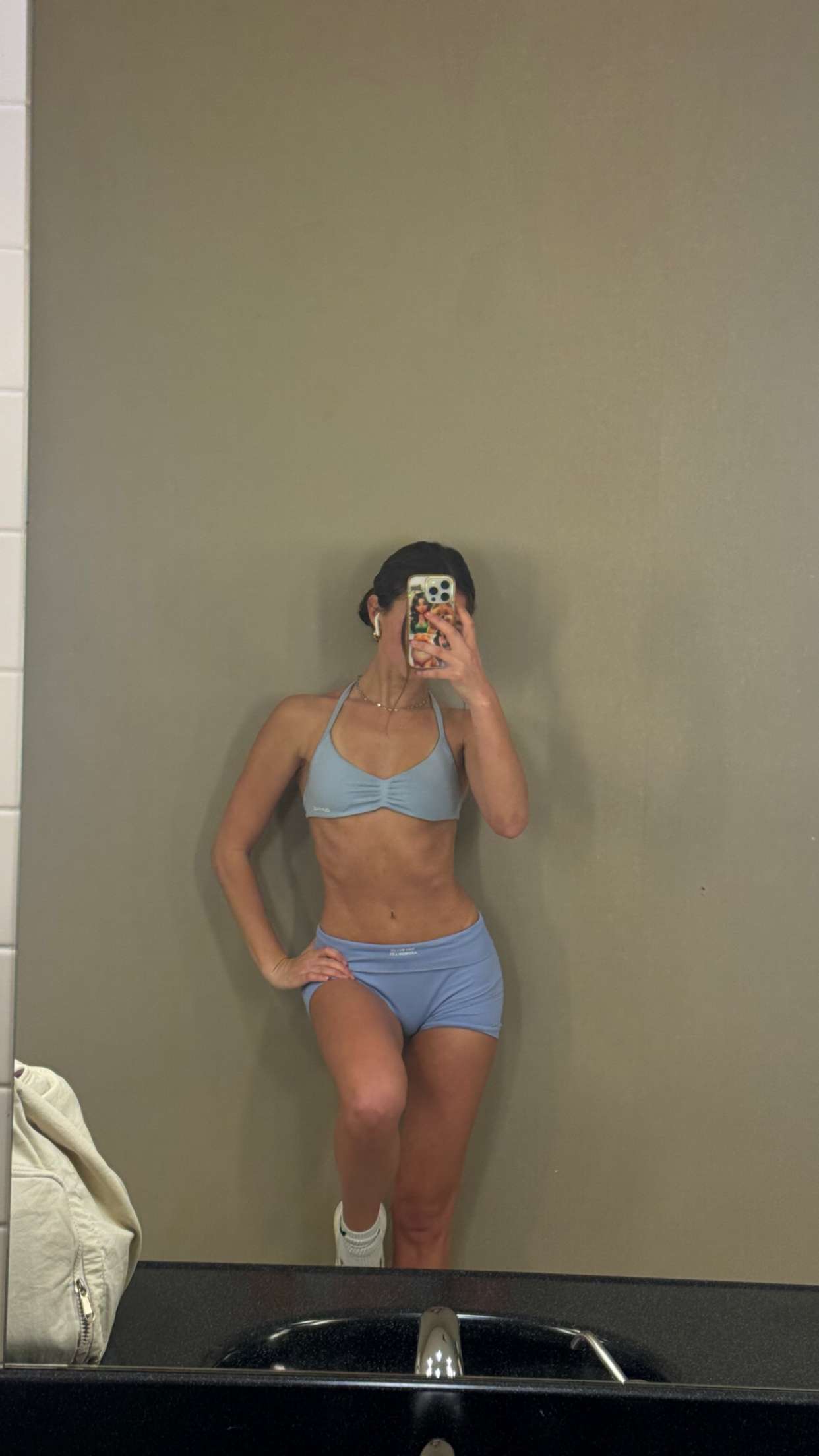 chloerosenbaum snapchat image archive image