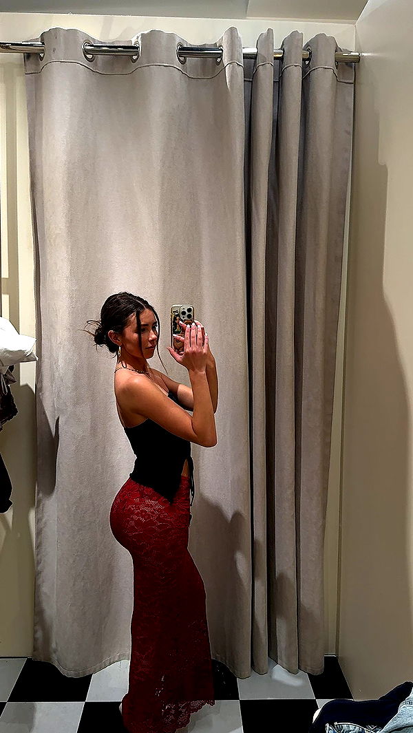 chloerosenbaum image ~ Altpins