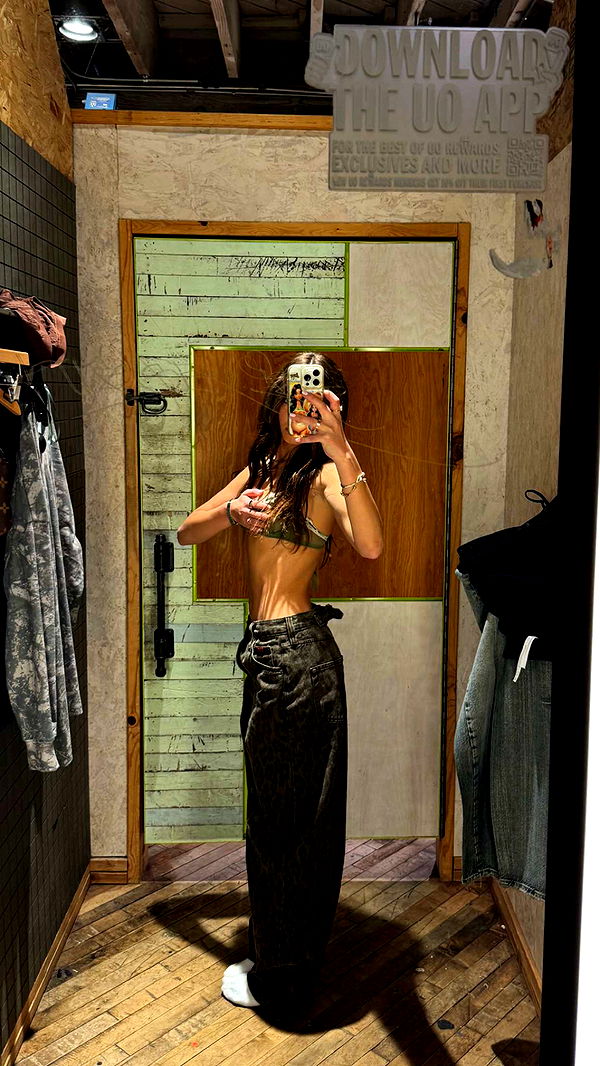 chloerosenbaum image ~ Altpins