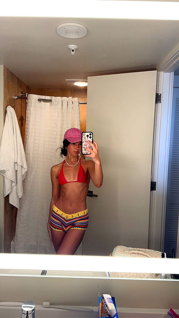 chloerosenbaum image ~ Altpins