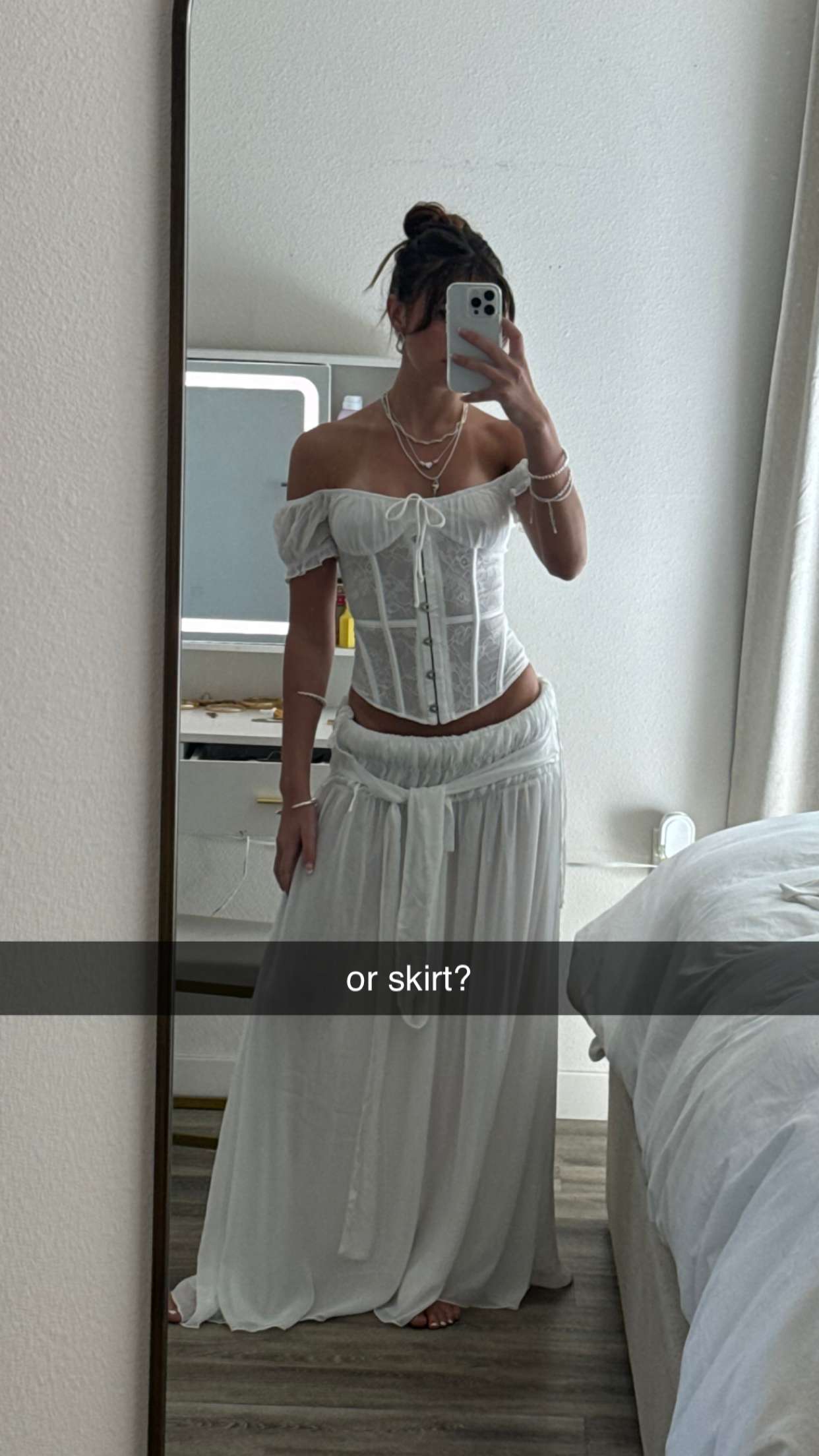 chloerosenbaum snapchat image archive image