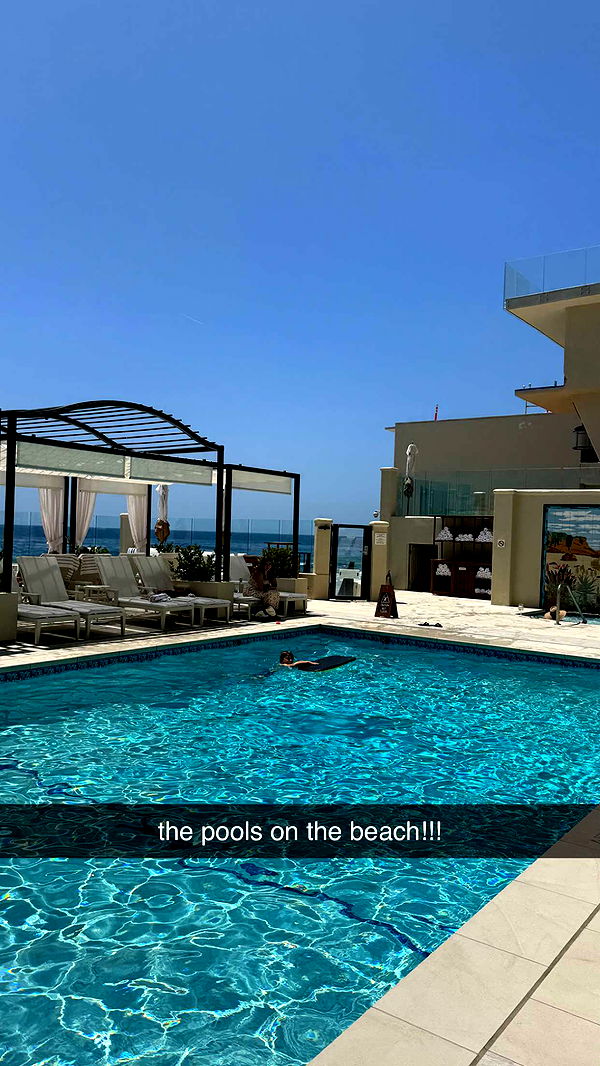 chloerosenbaum image ~ Altpins