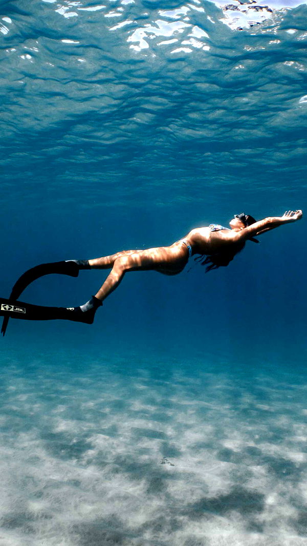 chloerosenbaum image ~ Altpins