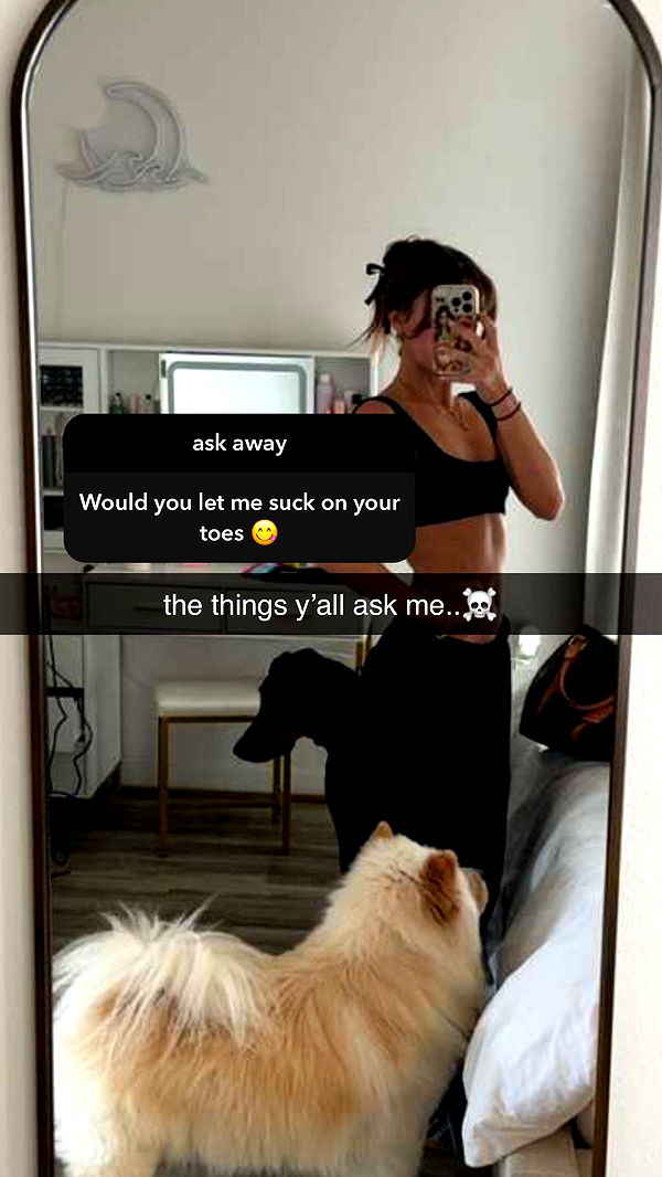 chloerosenbaum image ~ Altpins