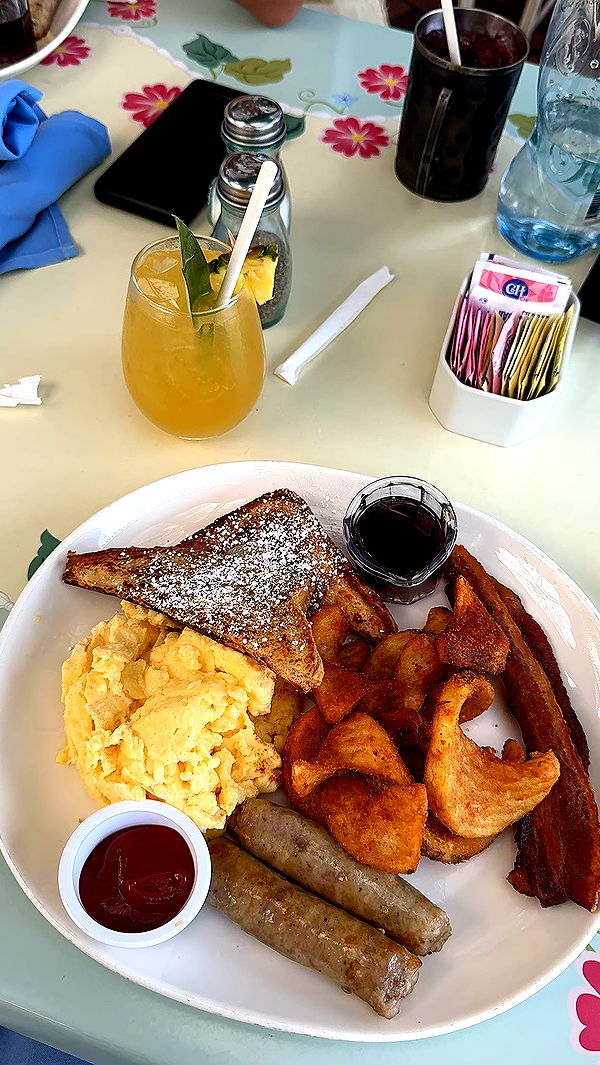 chloerosenbaum image ~ Altpins