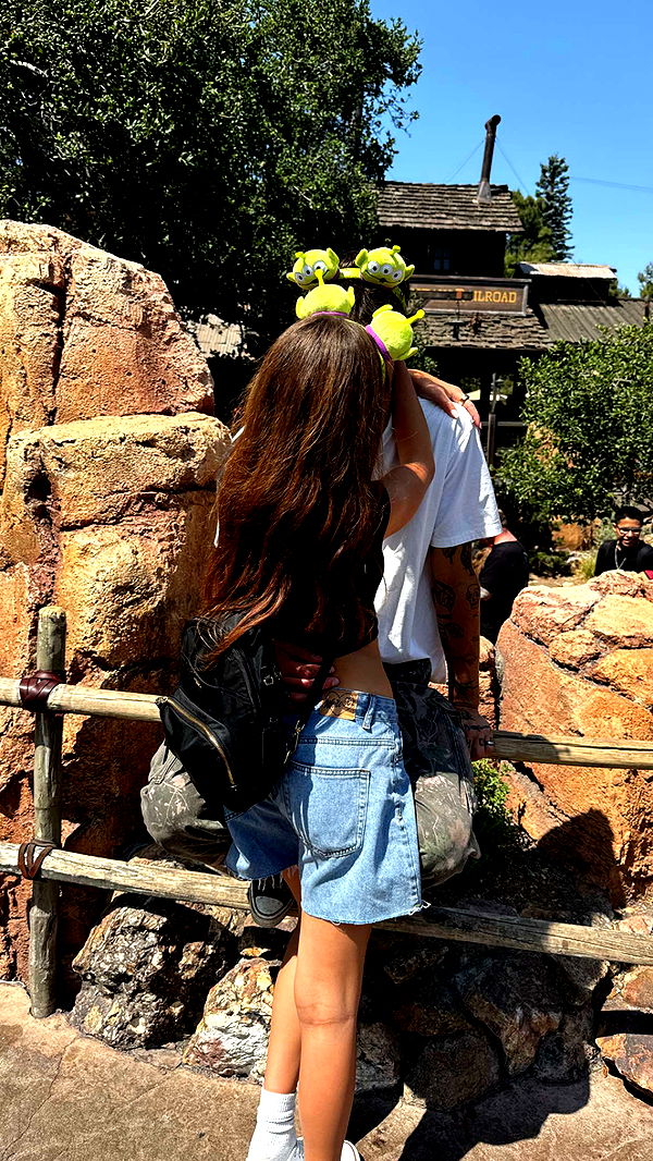 chloerosenbaum image ~ Altpins