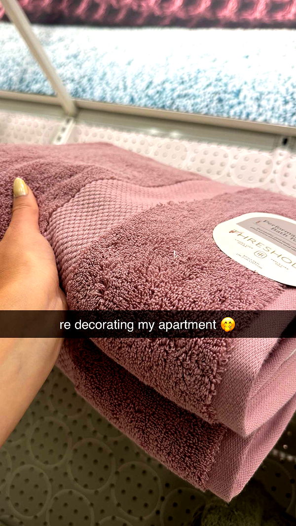 chloerosenbaum image ~ Altpins