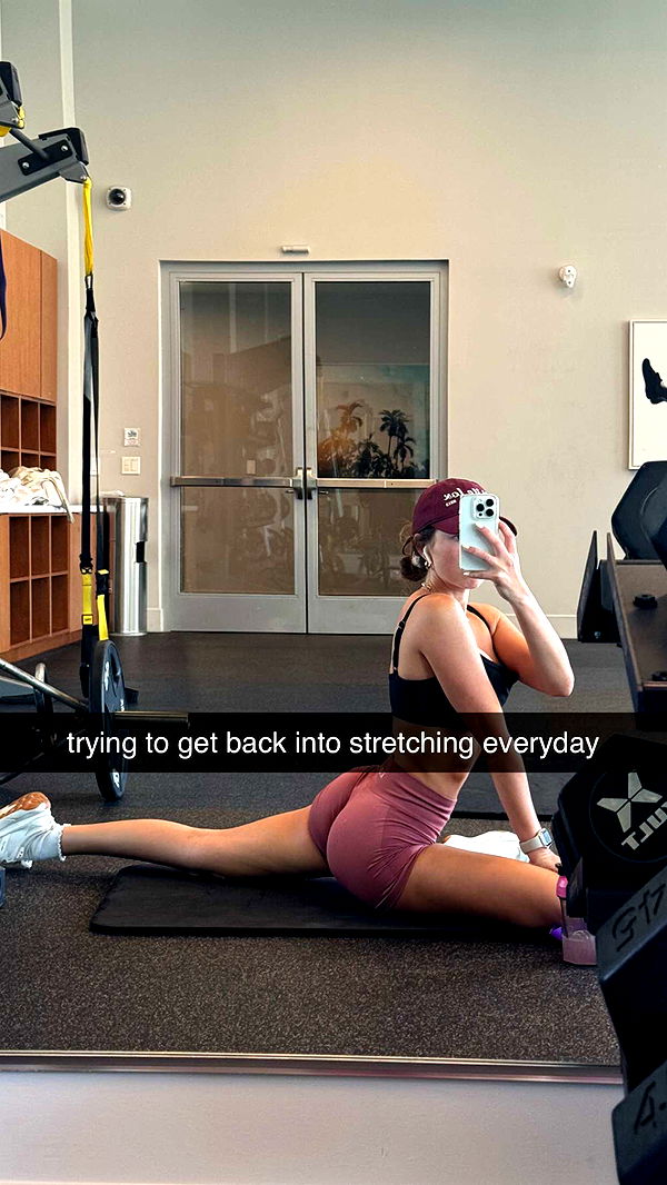 chloerosenbaum image ~ Altpins