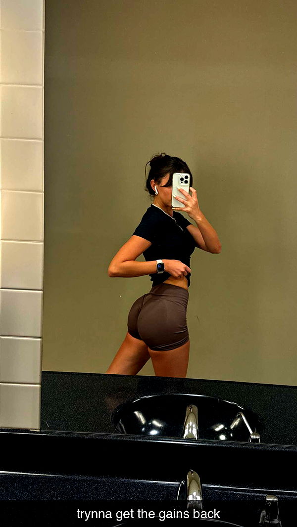 chloerosenbaum image ~ Altpins